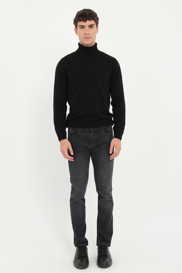 Erkek Slim Fit Tam Balıkçı Yaka Siyah Triko