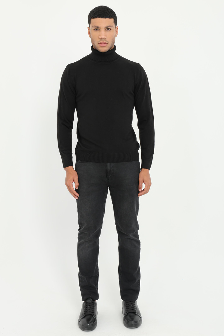 Siyah Tam Balıkçı Yaka Slim Fit Erkek Triko