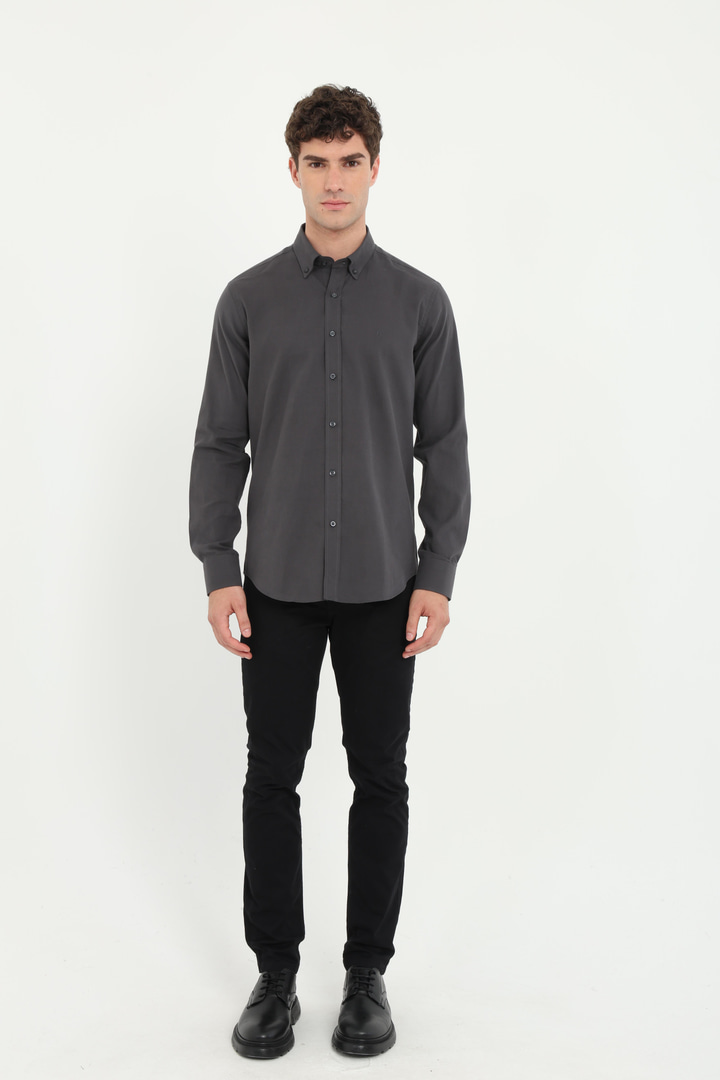Koyu Gri Yaka Düğmeli Slim Fit Erkek Gömlek