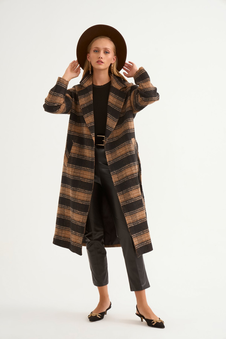 Ekose desenli kuşaklı kaban - SİYAH-CAMEL