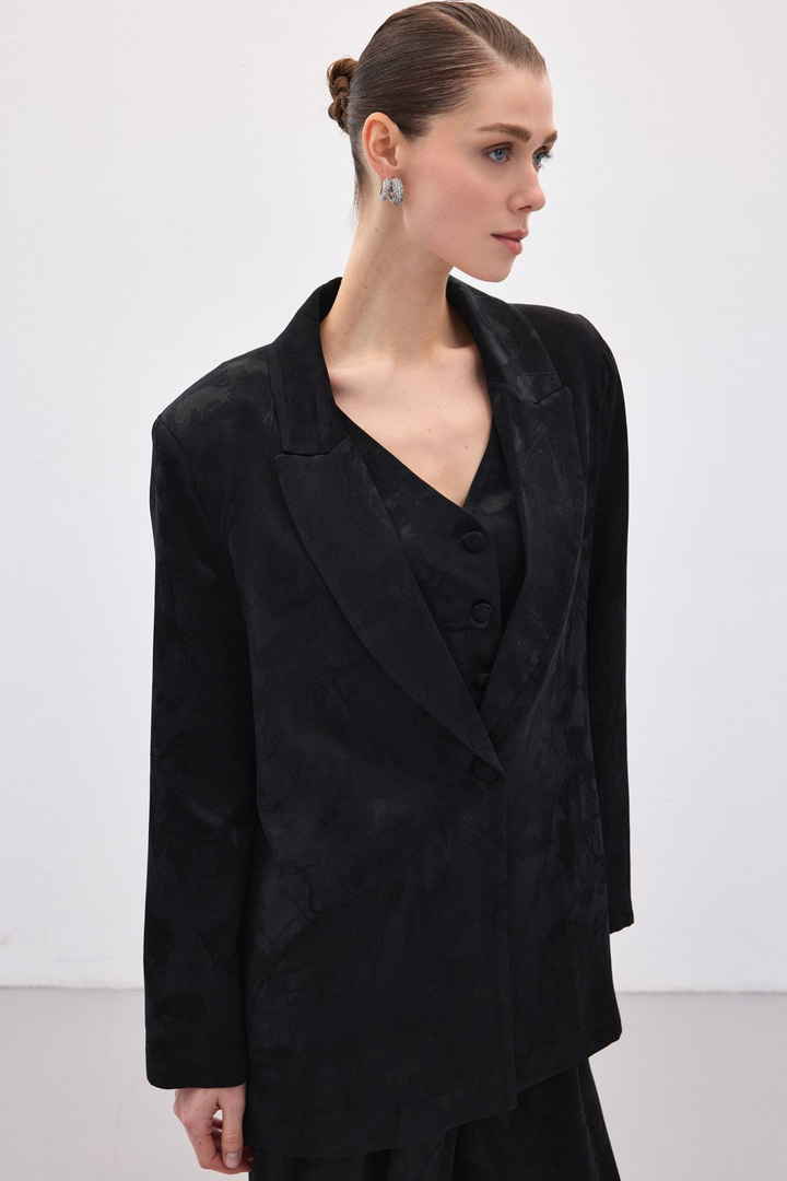 Jakarlı Uzun Ceket - Siyah