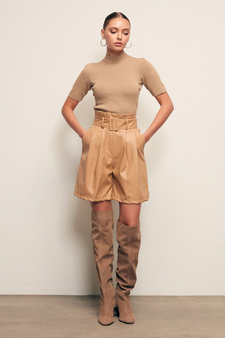 Kemerli Deri Şort - BEJ