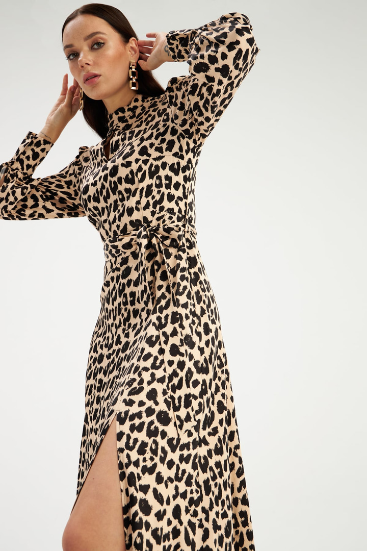 Leopar desenli midi saten elbise - BEJ