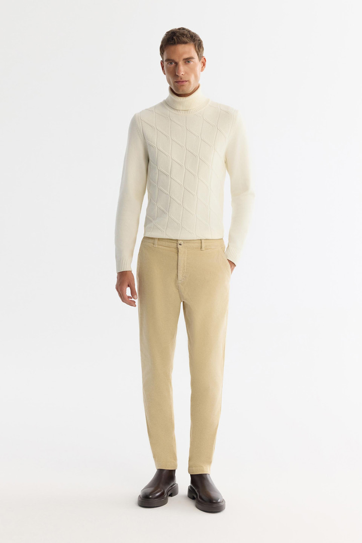 Bej Klasik Bel Pamuklu Kalın Fitilli Kadife Chino Pantolon