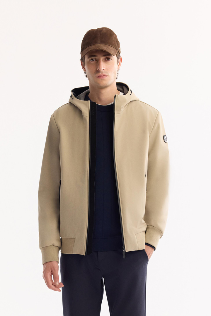 Bej Kapüşonlu Su İtici Rüzgar Geçirmez Hafif Mevsimlik Mont