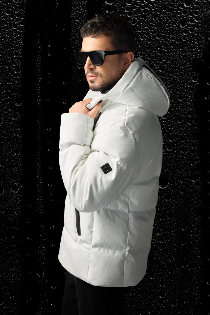 White Hooded Water Repellent Puffer Jacket Resistant to -7°C