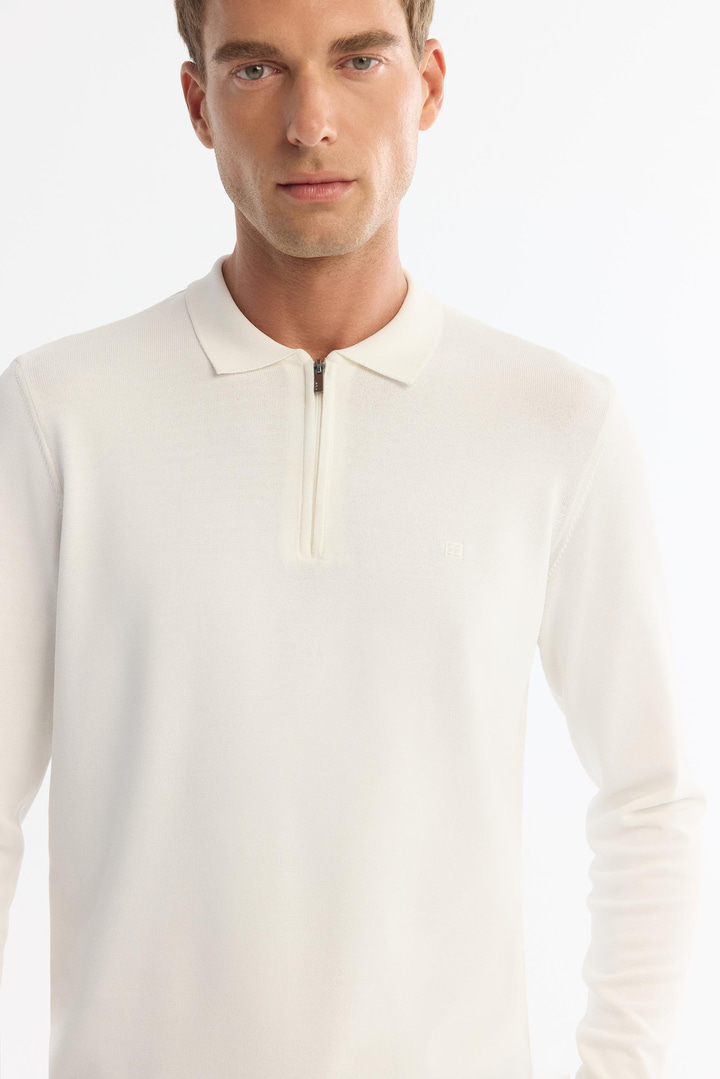 Ekru Fermuarlı Polo Yaka Rayon Tüylenmeyen Triko Kazak