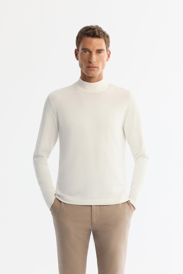 Ekru Yarım Balıkçı Yaka Rayon Tüylenmeyen Triko Kazak