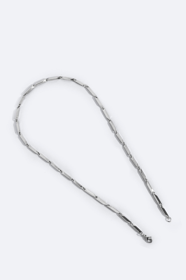 Gümüş Rengi %100 Çelik Kolye