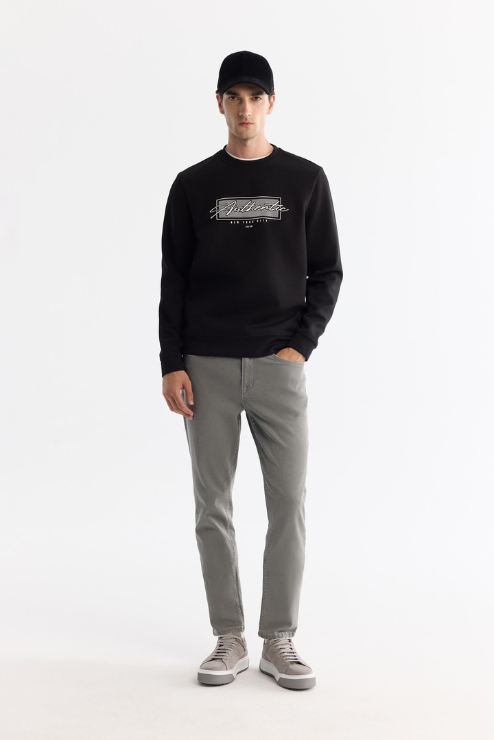 Siyah Bisiklet Yaka Pamuklu Kolay Ütülenen Sweatshirt