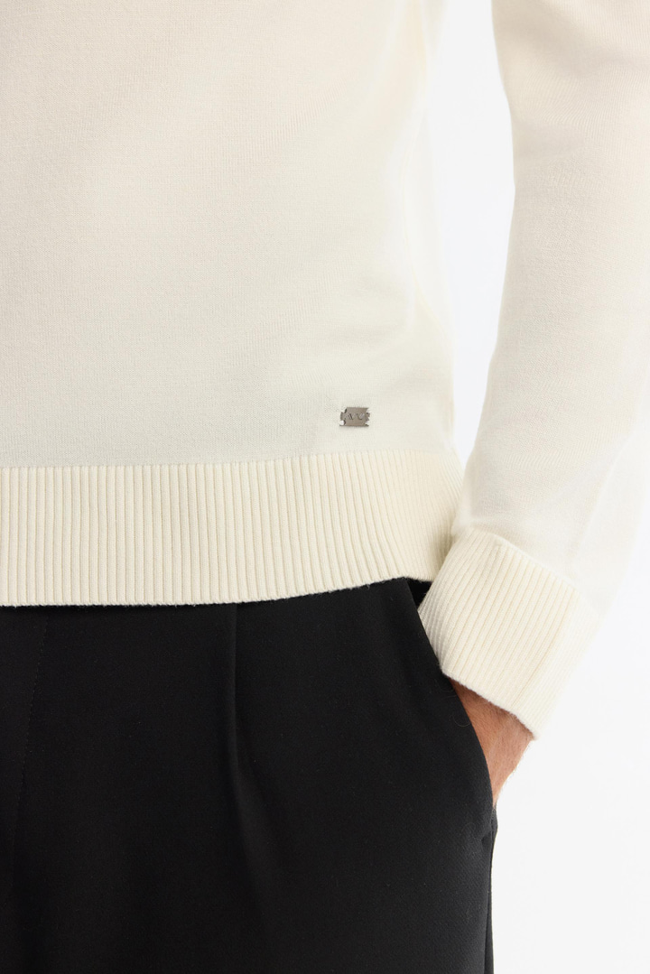 Siyah Bisiklet Yaka Çizgili Soft Touch Triko Kazak