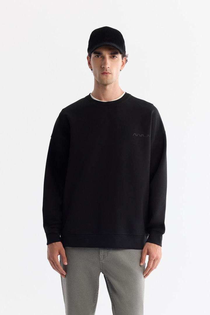 Siyah Bisiklet Yaka Pamuklu Elastan Sweatshirt