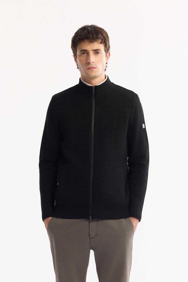 Siyah Dik Yaka Fermuarlı Yün Karışımlı Dokulu Hırka