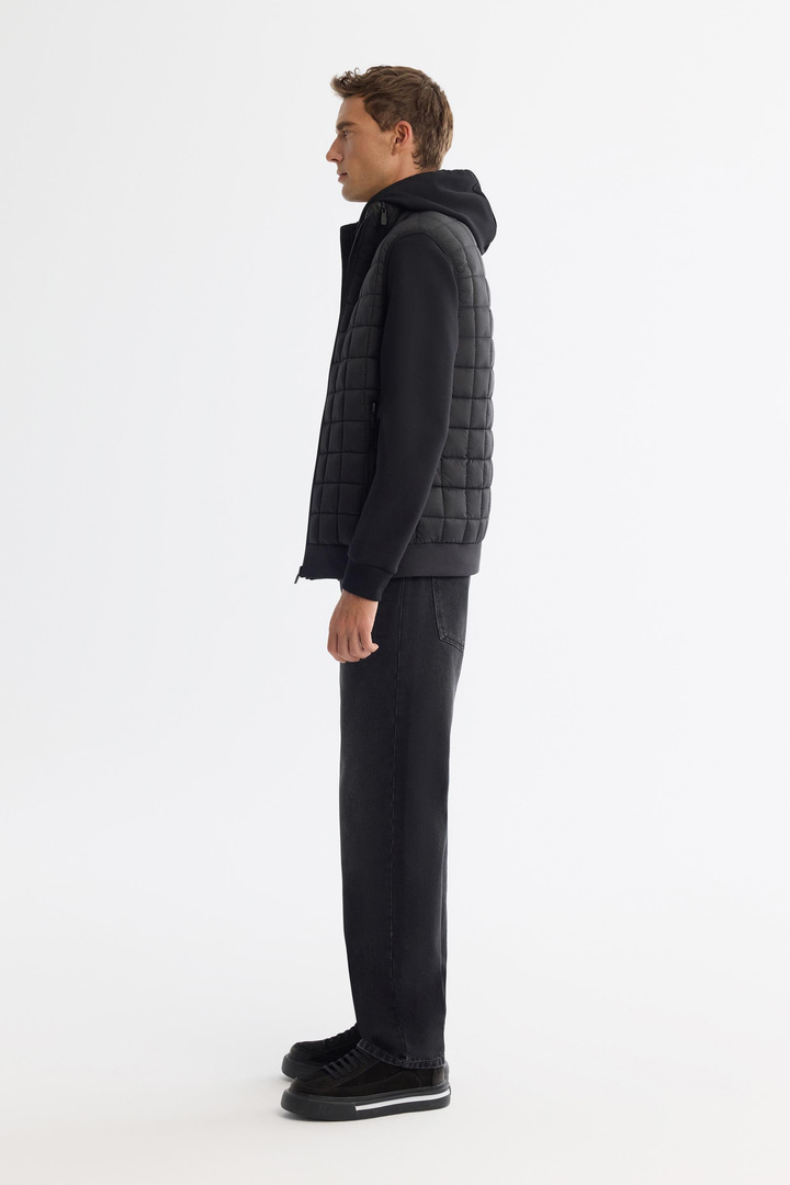 Siyah Dik Yaka Kare Kapitone Termometreli Şişme Yelek