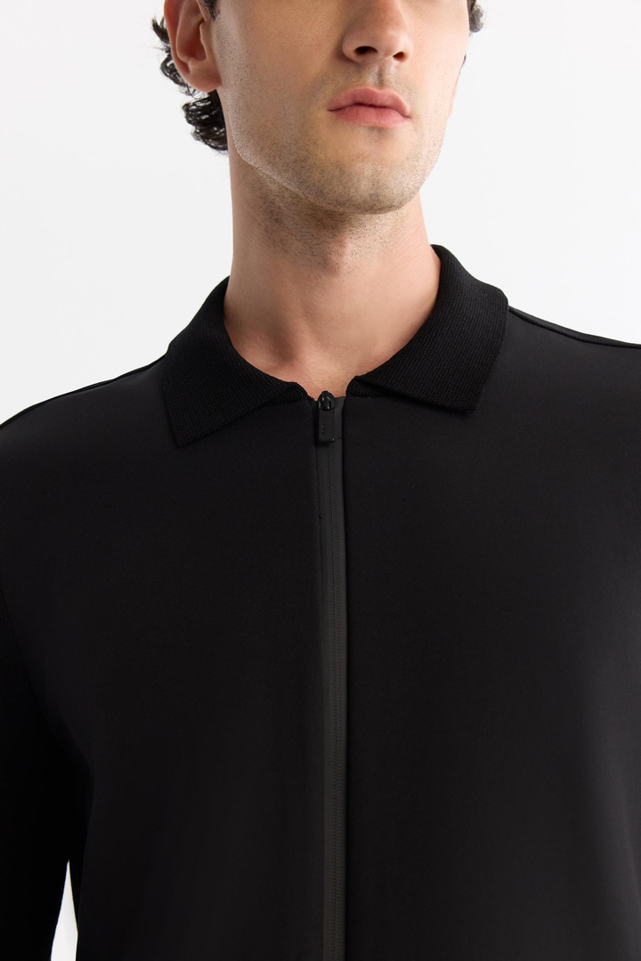 Siyah Polo Yaka Fermuarlı Cepli Hırka