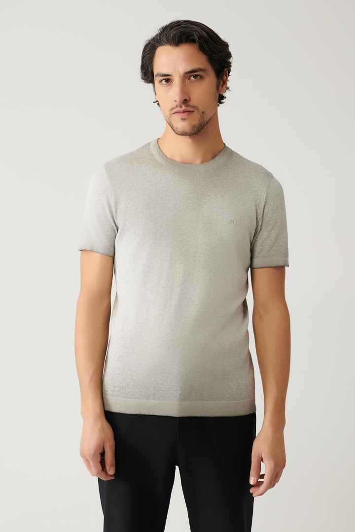 Gri Bisiklet Yaka Boya Efektli Triko T-Shirt