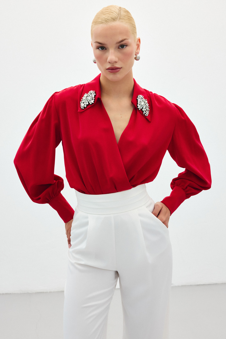 Aksesuar Detaylı Bodysuit Bluz - Kırmızı