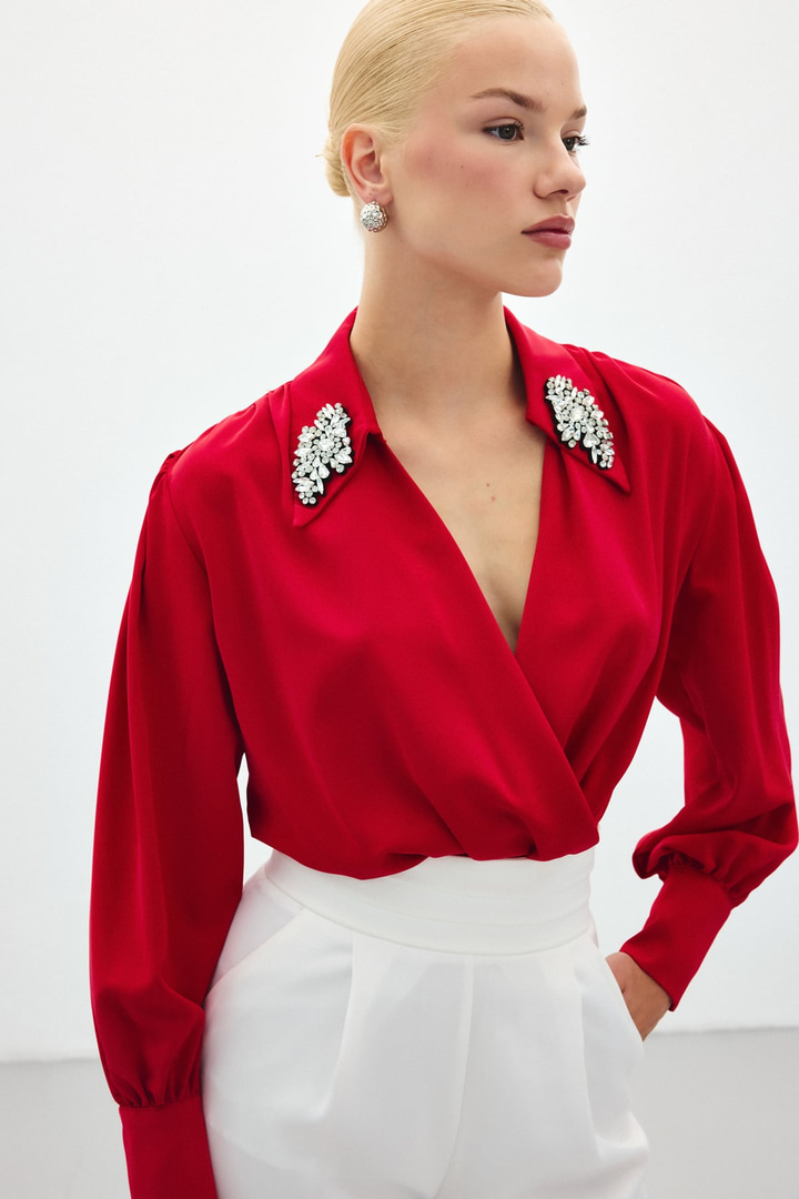 Aksesuar Detaylı Bodysuit Bluz - Kırmızı