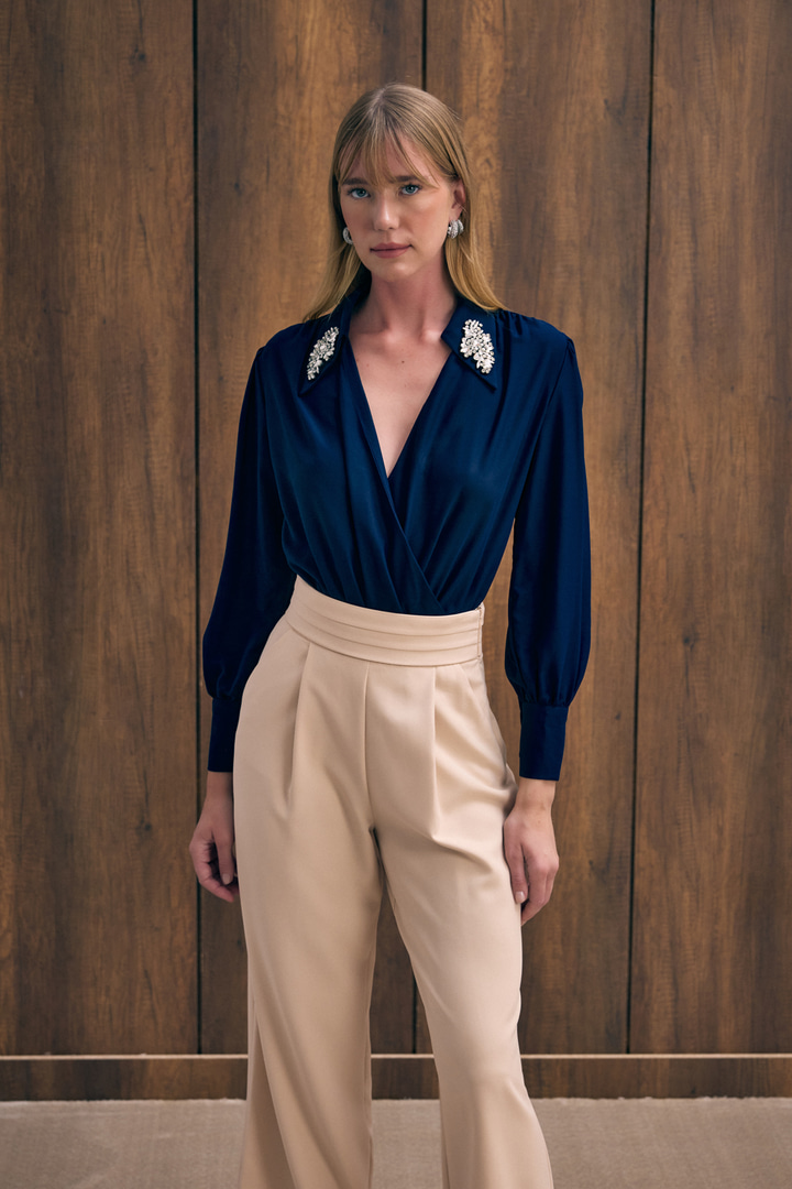 Aksesuar Detaylı Bodysuit Bluz - Lacivert