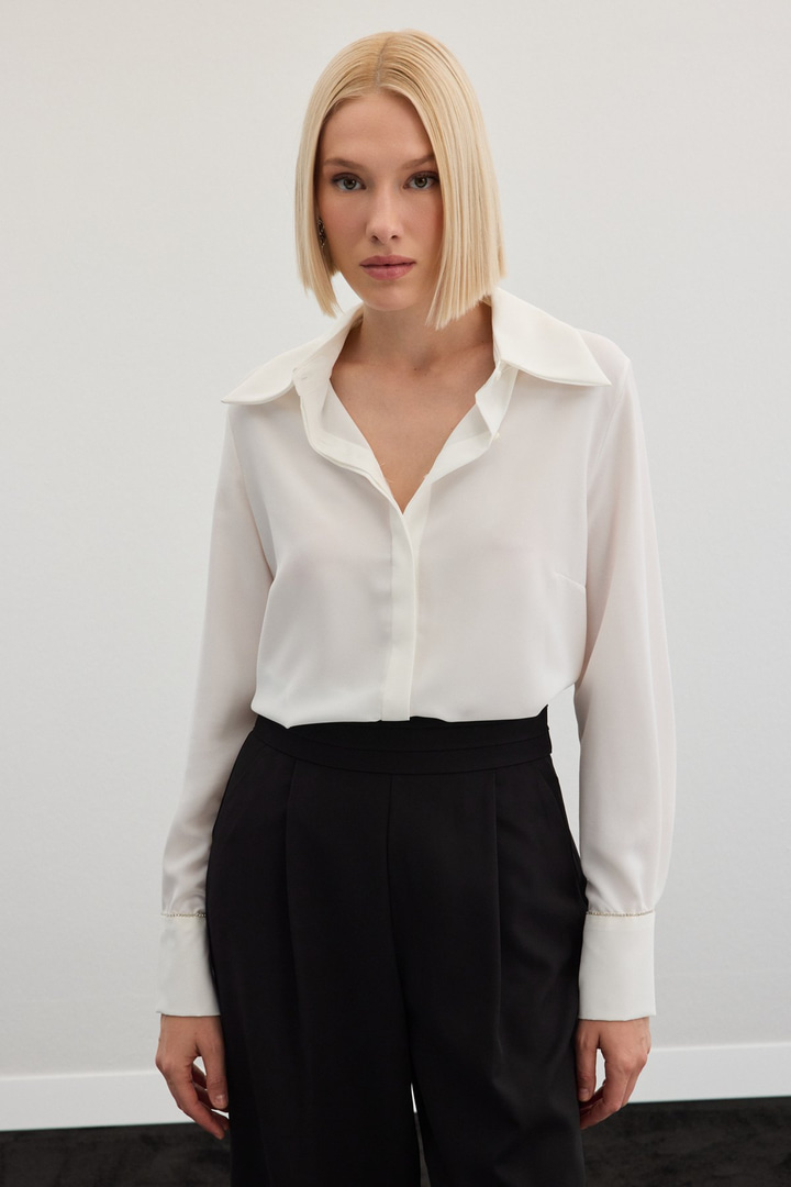 Aksesuarlı Klasik Gömlek - Ekru