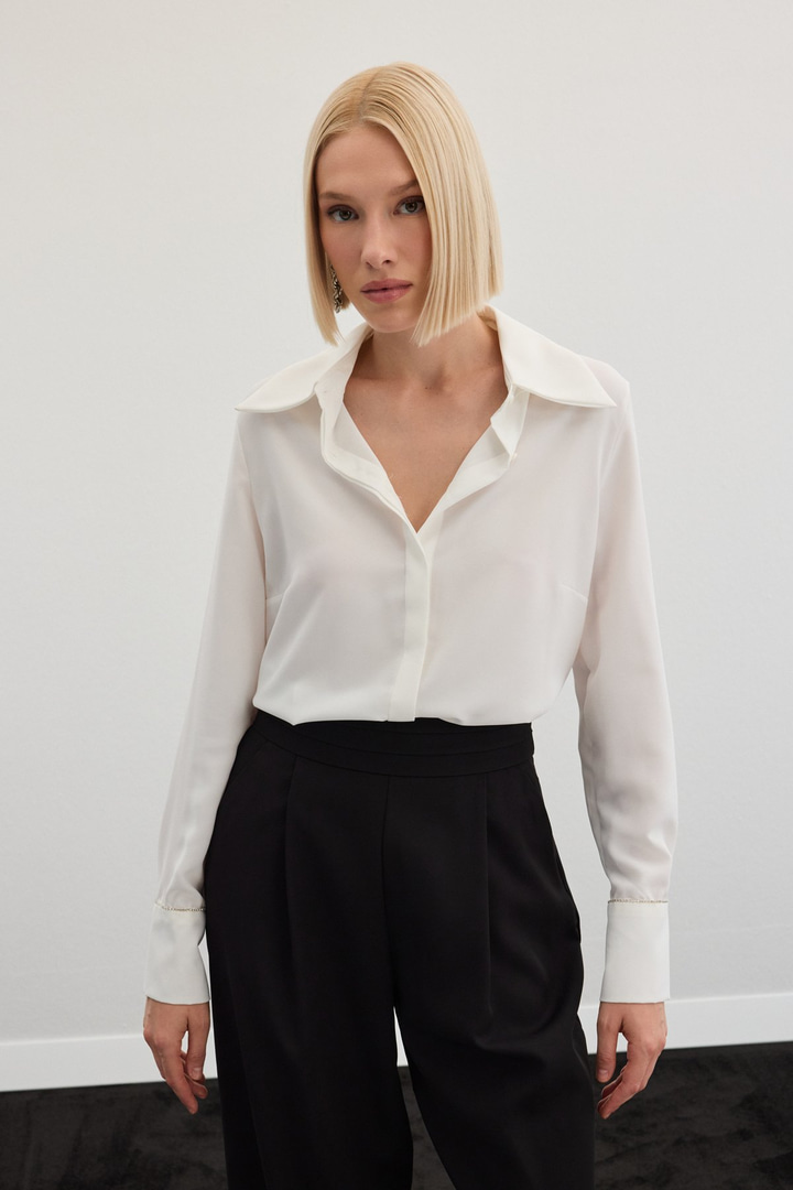 Aksesuarlı Klasik Gömlek - Ekru