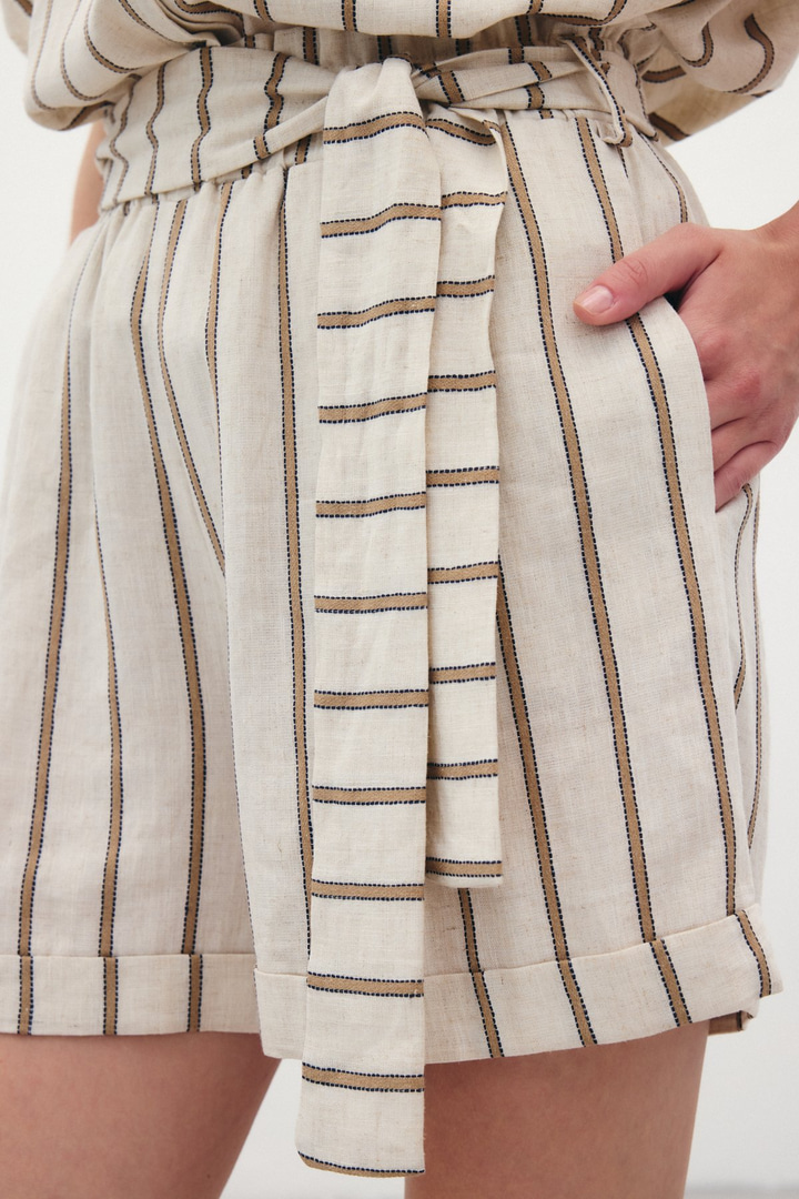 Çizgili Keten Şort - Camel