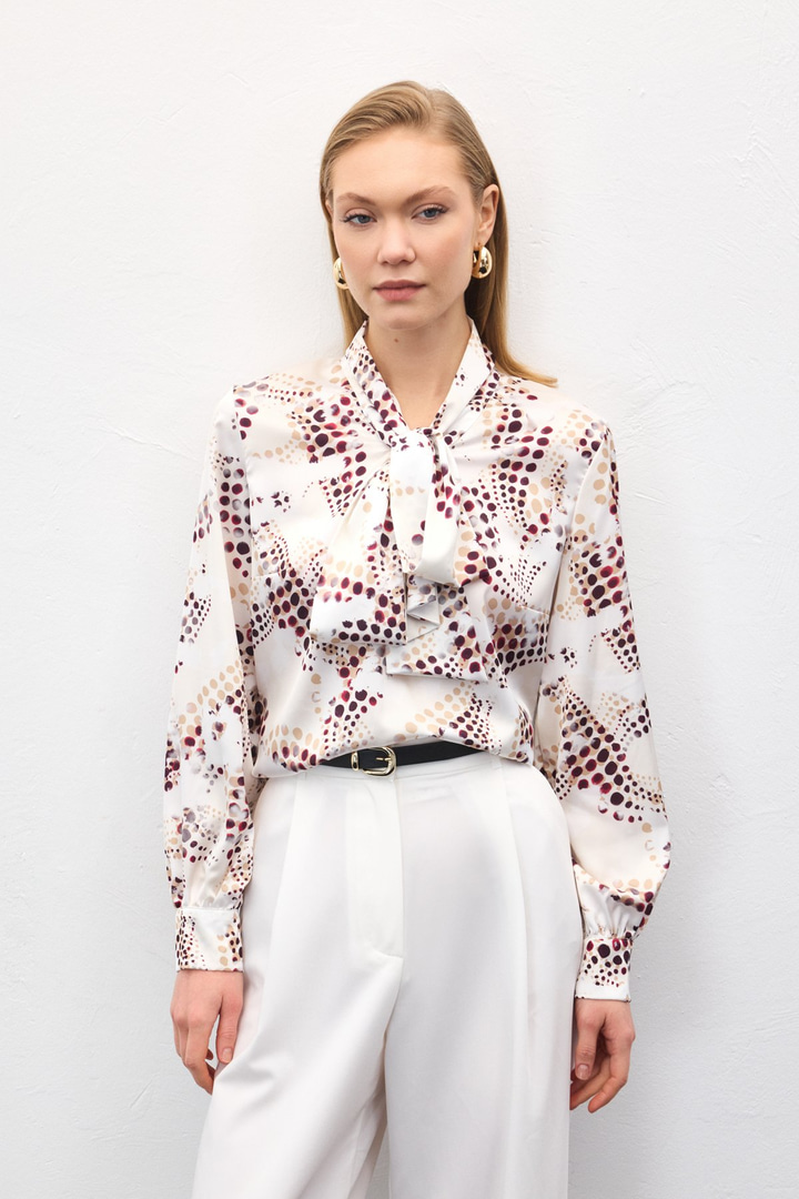 Fular Detaylı Desenli Bluz - Ekru