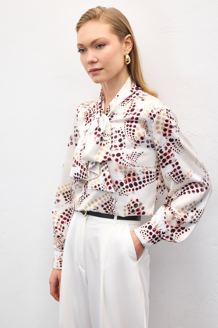 Fular Detaylı Desenli Bluz - Ekru
