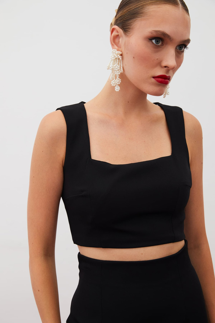 Kare Yaka Crop Bluz - Siyah