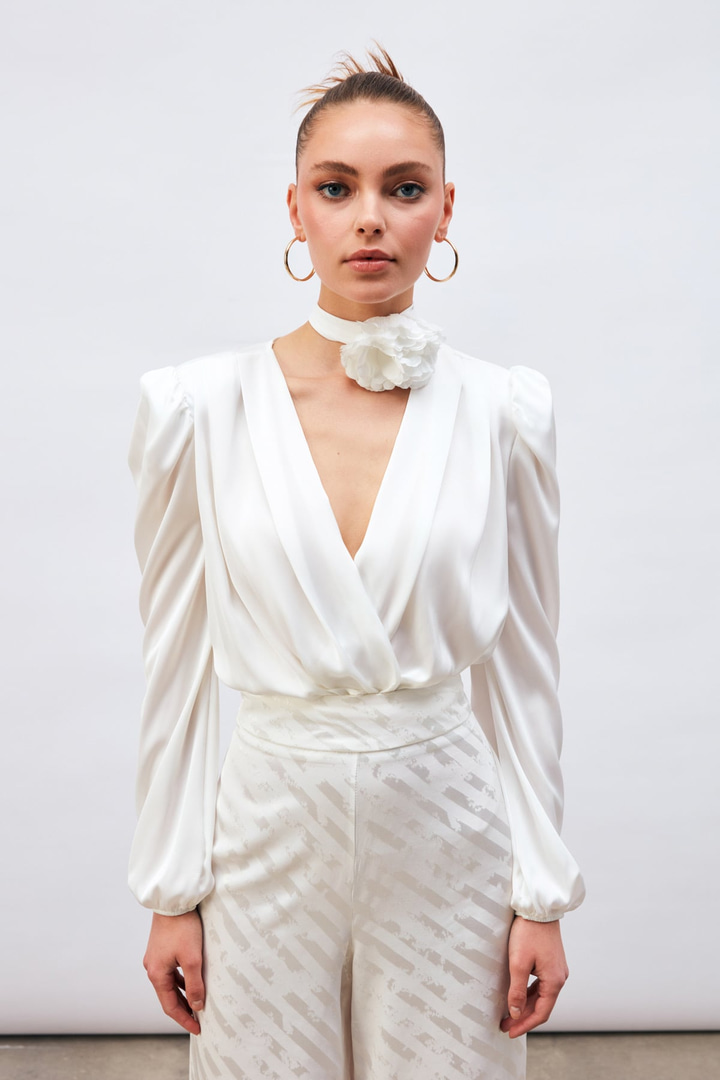 Kruvaze Saten Bodysuit Bluz - Ekru