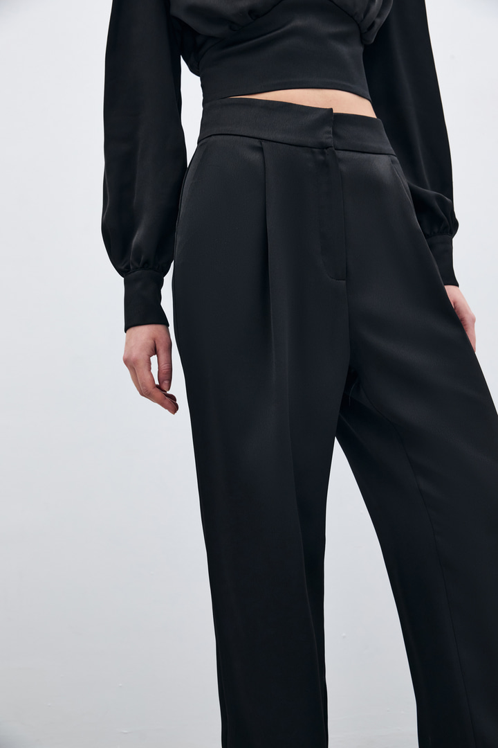 Pileli Saten Krep Pantolon - Siyah