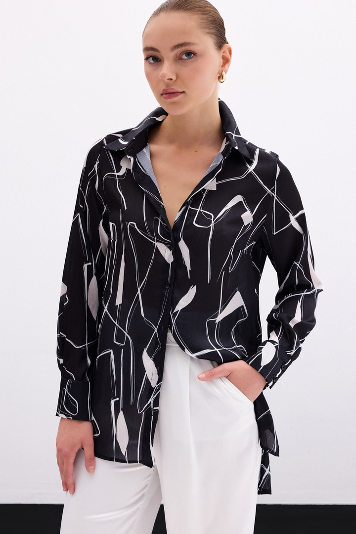 Yırtmaç Detaylı Gömlek - Siyah
