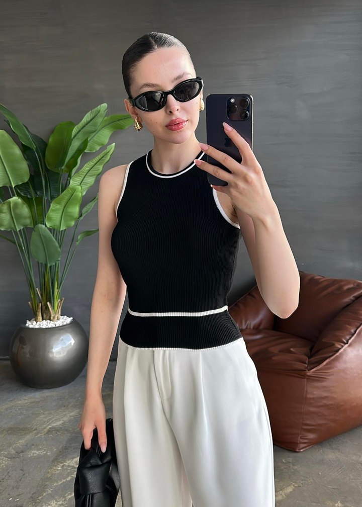 Biyeli Dilvin Sıkı Fitilli Bluz SİYAH