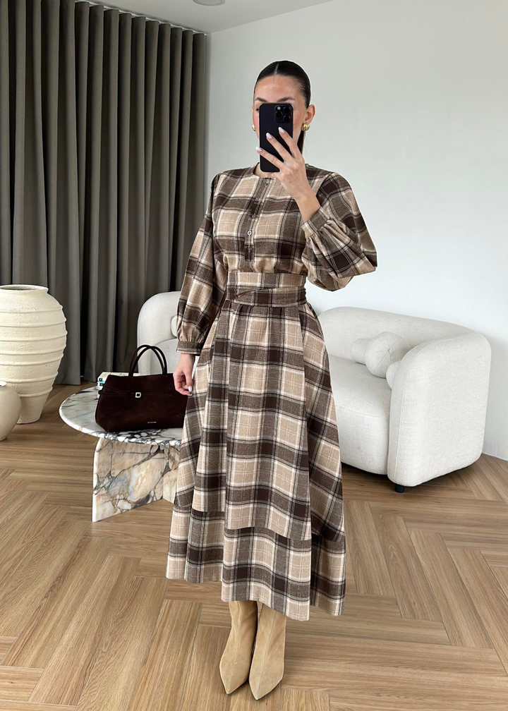 Büyük Ekoseli Elbise CAMEL
