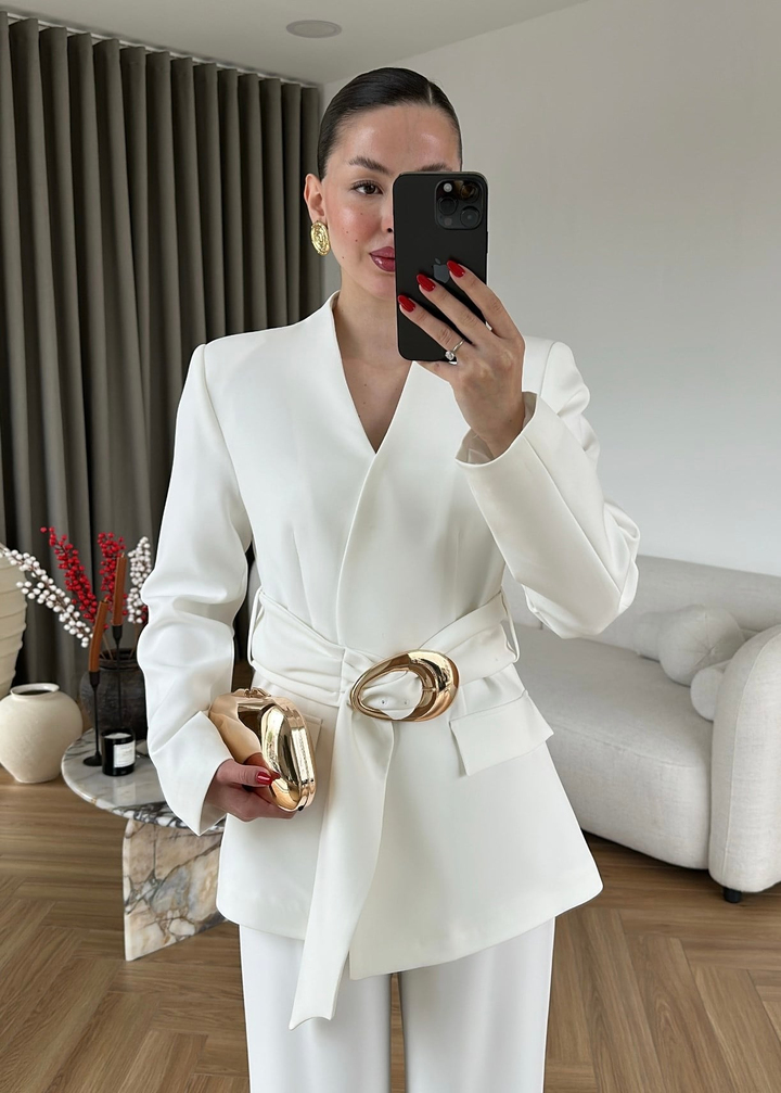 Gold Tokalı Geniş Kemerli Blazer BEYAZ