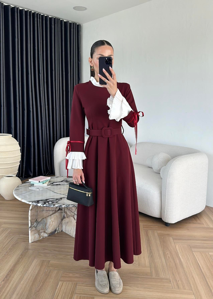 Yaka Ve Kolu Piliseli Elbise BORDO