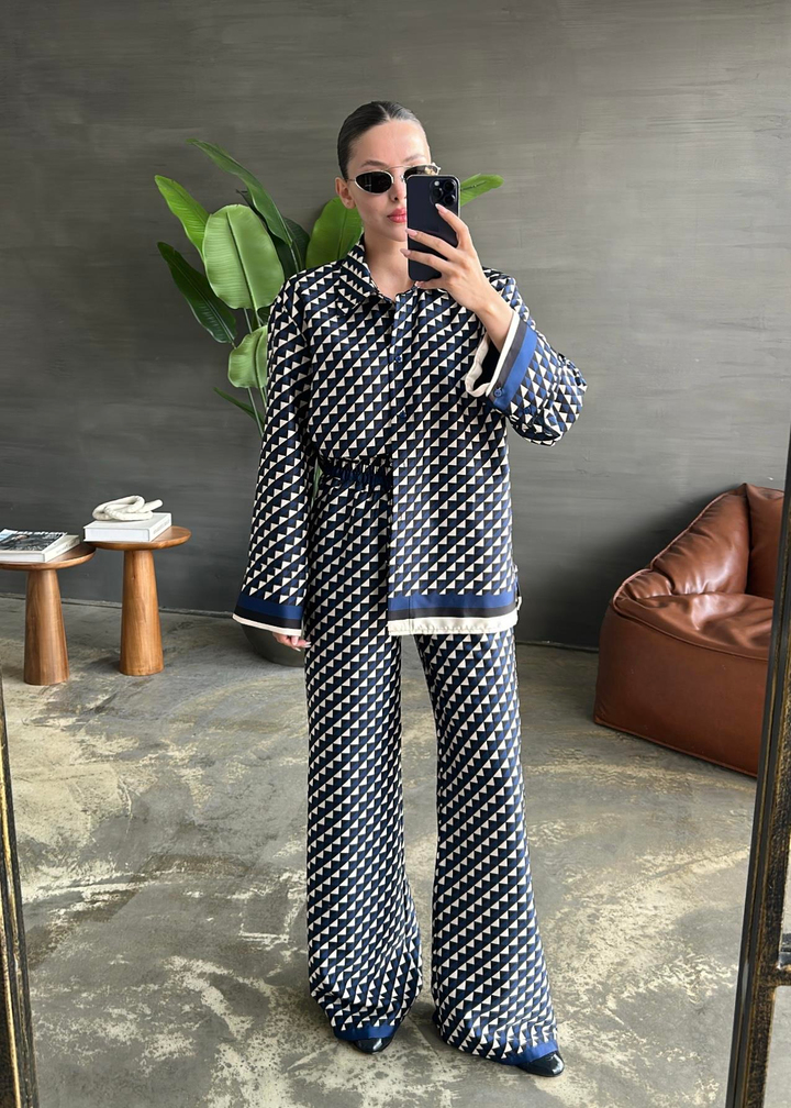 Zigzag Desenli Saten Takım LACİVERT