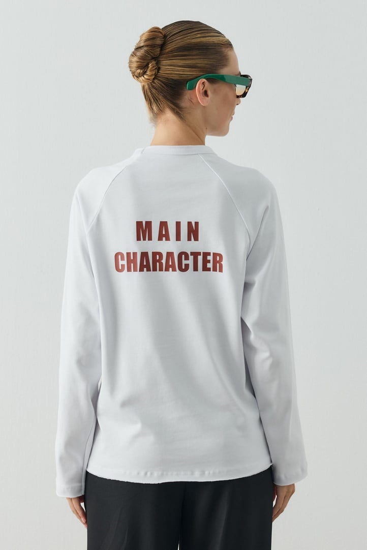 Beyaz Main CharacterBaskılı Uzun Kol T-shirt