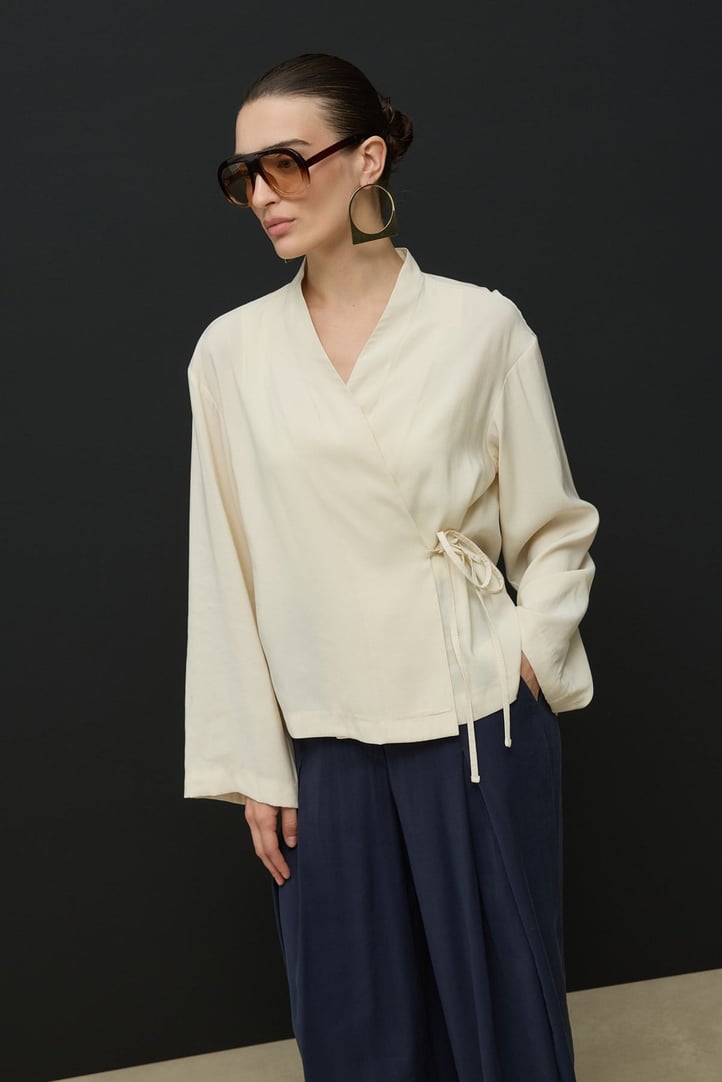 Ekru Kruvaze Bağlamalı Mini Kimono