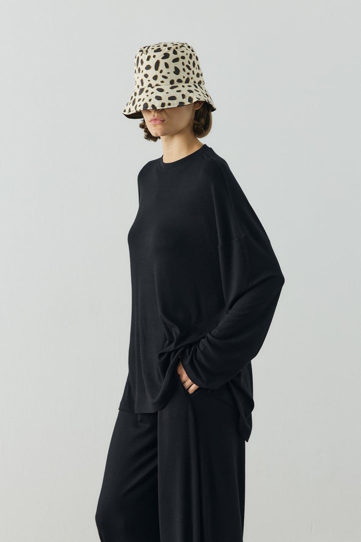 Siyah Oversize Uzun Kol Basic Body