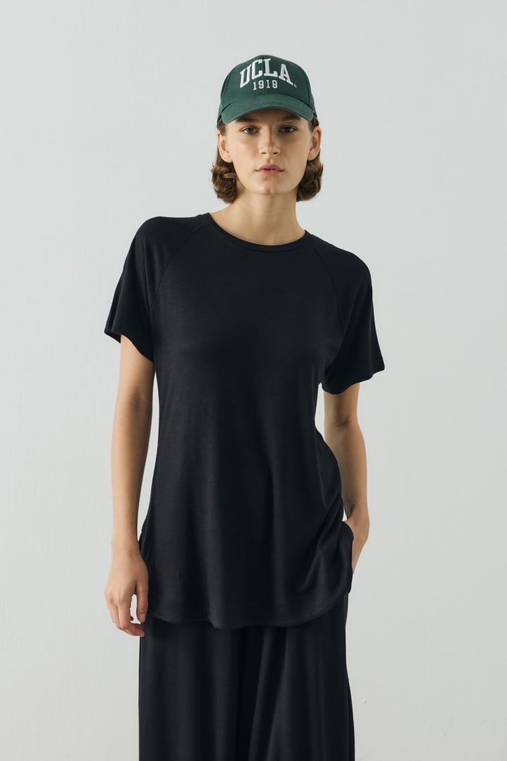 Siyah Reglan Kol Basic Kısa Kol Body