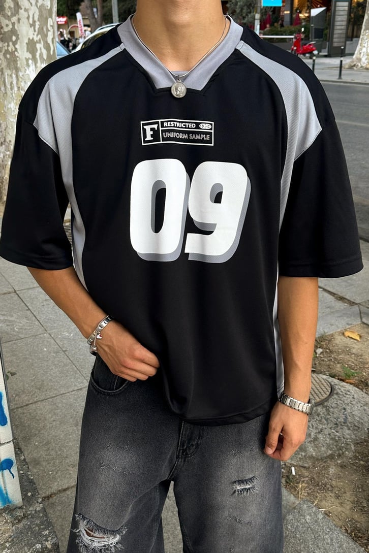 09 Uniform Sample Siyah Kısa Kol Forma