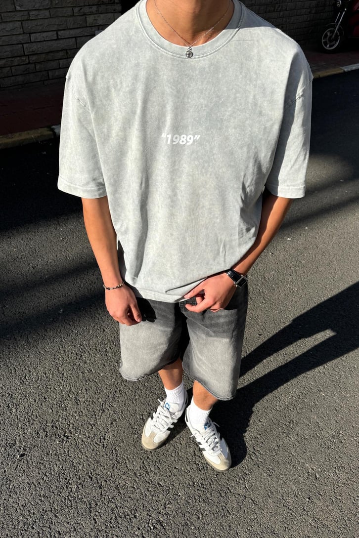 1989 Baskılı Acid Wash Oversize Tişört
