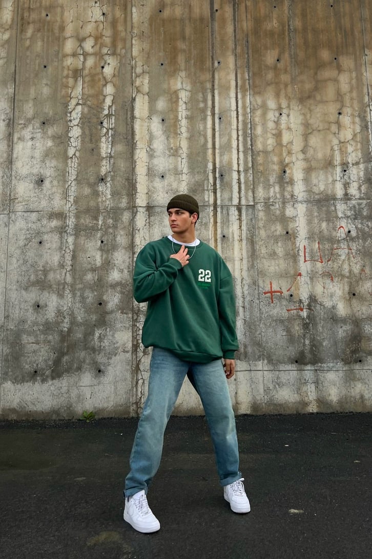 22 Nakışlı Yeşil Oversize Sweatshirt