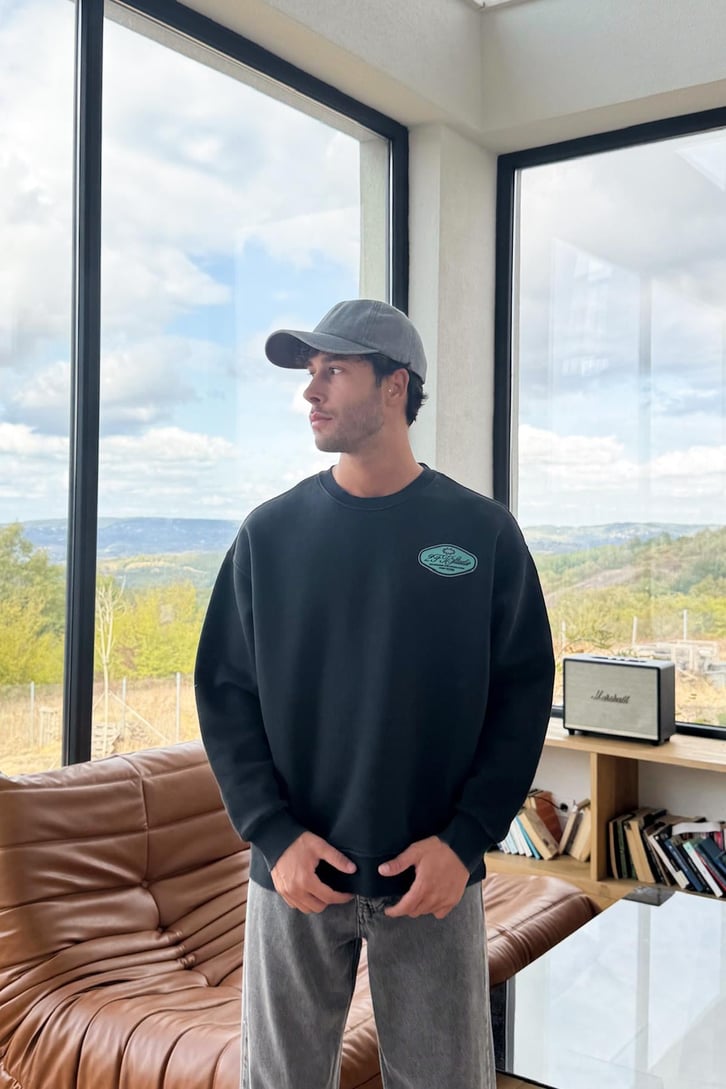 2F Studio Baskılı Sweatshirt