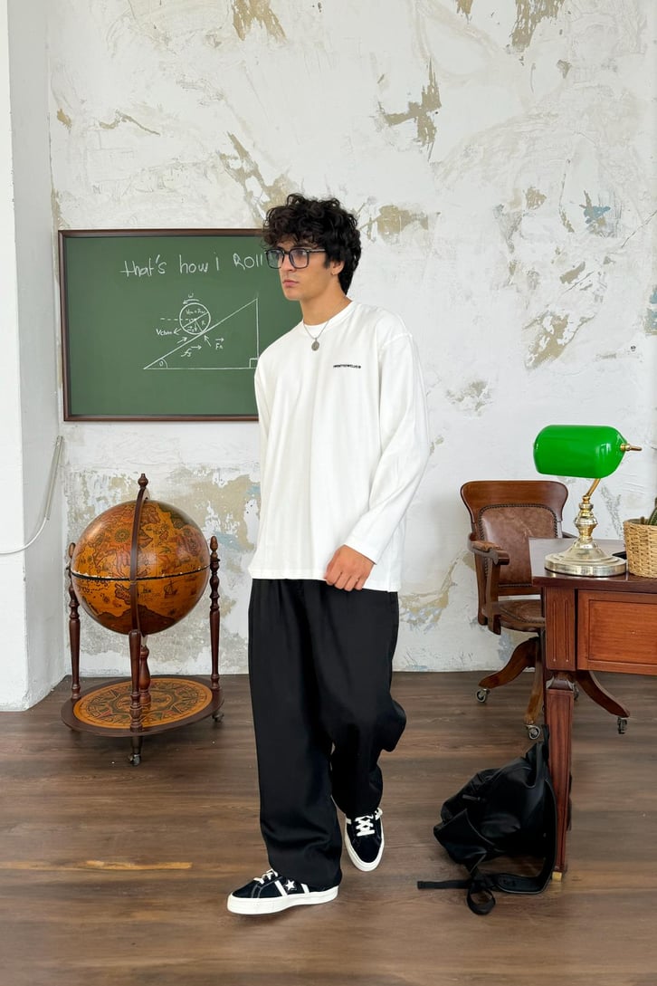3D Minimalist Baskılı Uzun Kollu Tişört