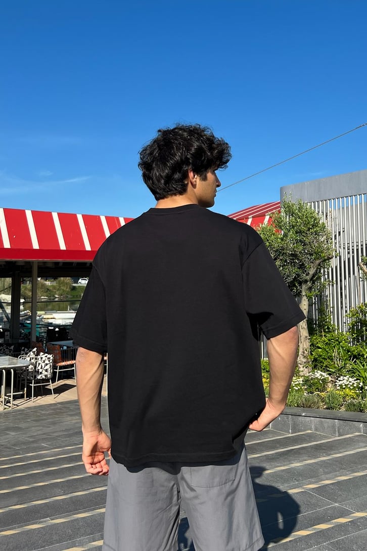 4 Silhouette Nakışlı Oversize Tişört