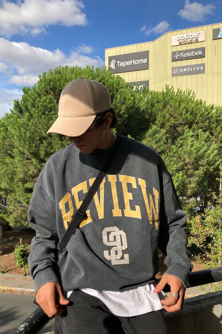 92 BASKILI OVERSIZE HOODIE