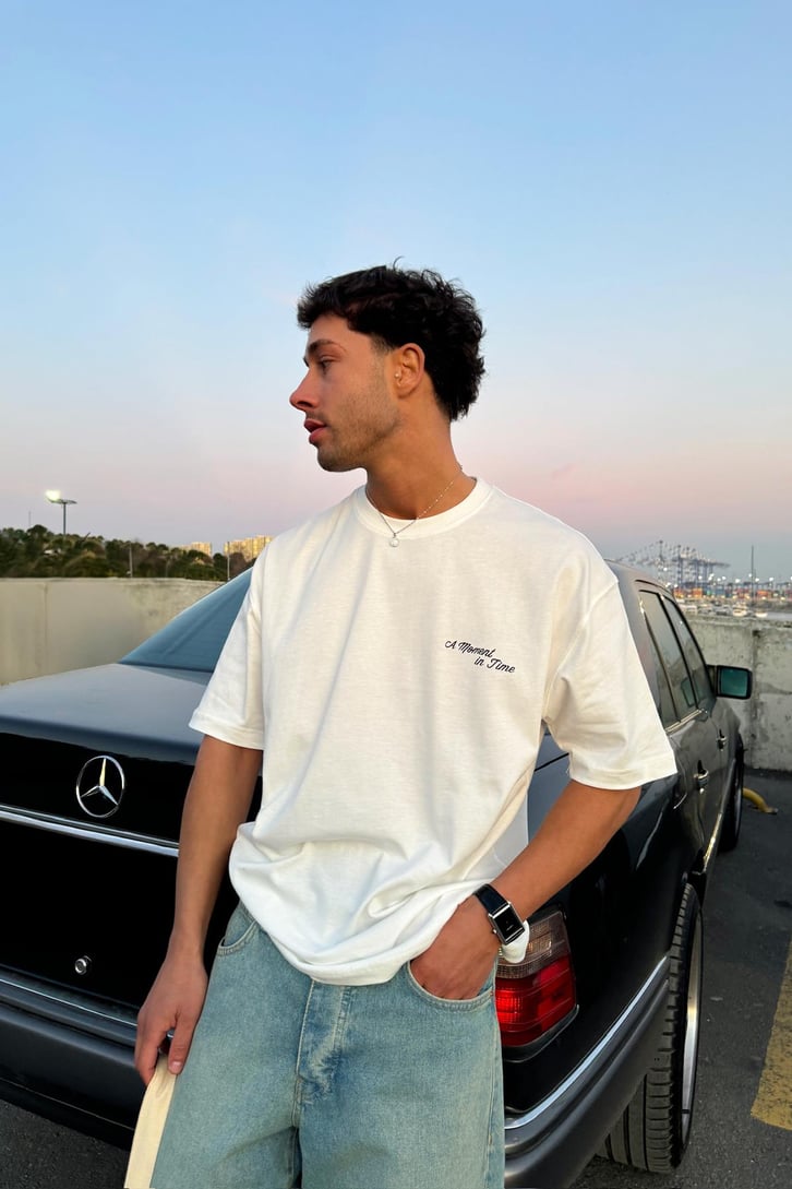 A Moment İn Time Baskılı Oversize Tişört