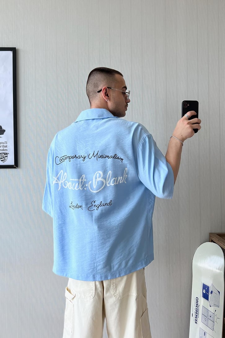 About Comtemporary Baskılı Oversize Gömlek